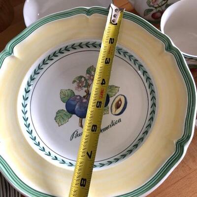 Large Villeroy & Boch French Garden Country Collection Fine China Set