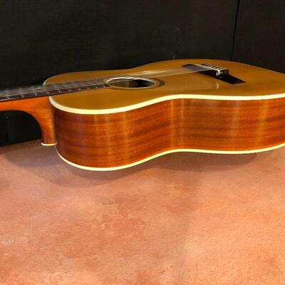 Beautiful EspaÃ±a Made in Sweden Guitar and Case