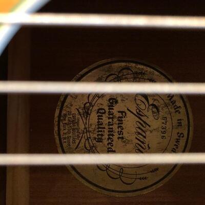 Beautiful EspaÃ±a Made in Sweden Guitar and Case