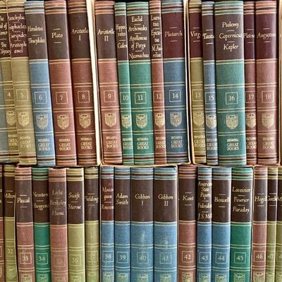 LOT 254 VINTAGE SET OF GREAT BOOKS VOLS 1-54 GOOD CONDITION