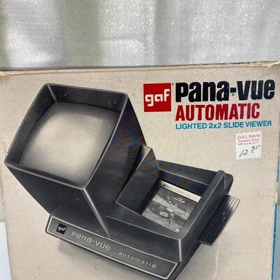 Lot# 207 s Vintage Pana-Vue Lighted 2x2 Slide Viewer