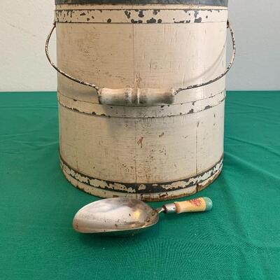 LOT 257 ANTIQUE FIRKIN & SCOOP
