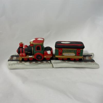 (83) Noma | Christmas Valley | Village Piece & Train