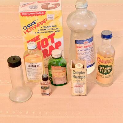 LOT 264  VINTAGE GROUP OF OLD MEDICINE PACKAGING 
