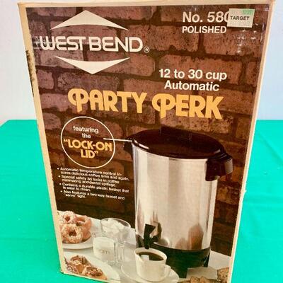 LOT 265  WEST BEND VINTAGE 30 CUP COFFEE MAKER
