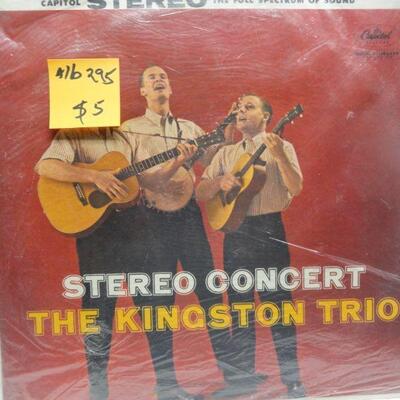 ALB295 THE KINGSTON TRIO STERO CONCERT VINTAGE ALBUM