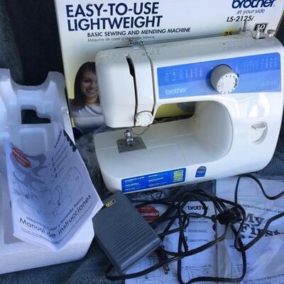 BROTHER LS-2125i Lightweight Sewing and Mending Machine with Box and Manuals 