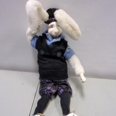 Lot 200 - Ceramic Golf Bunny 