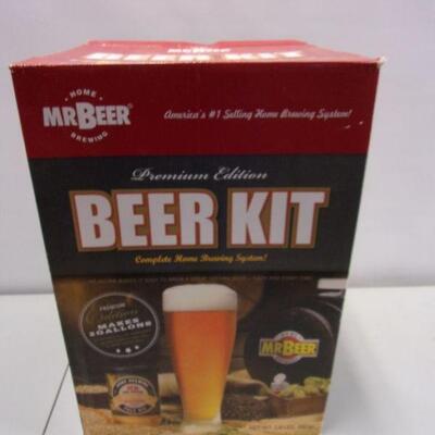 Lot 7 - Mr. Beer Brewing Kit