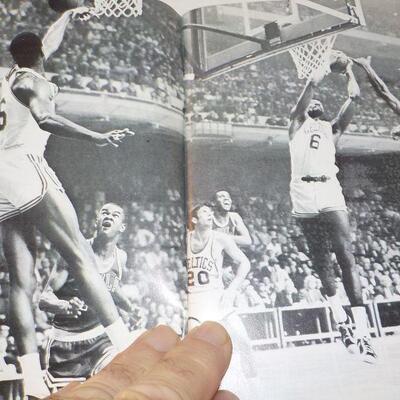 " World Champion Boston Celtics Yearbook 1968-69;