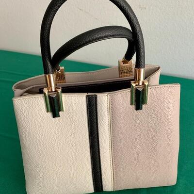 LOT 269  VERA WANG 