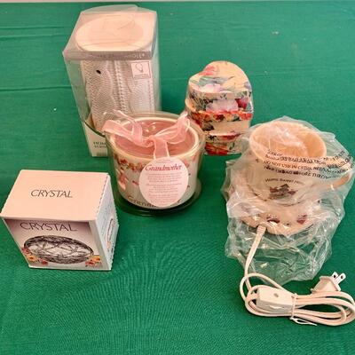 LOT 274 GROUP OF GIFT ITEMS