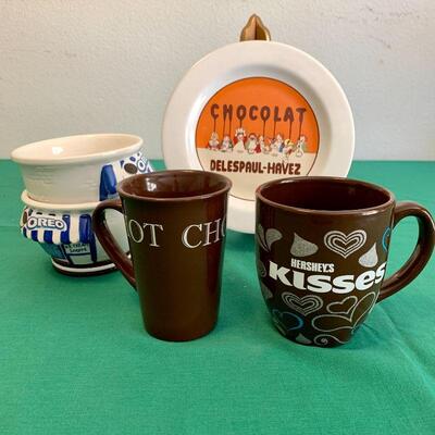 LOT 279 CHOCOLATE LOVERS GROUP OREO ICE CREAM BOWLS HOT CHOCOLATE CUP HERSEY'S KISSES CUP