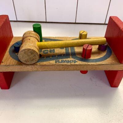 LOT 299 GROUP OF VINTAGE BABY TOYS PLAYSCHOOL * TOP *WOOD CAR