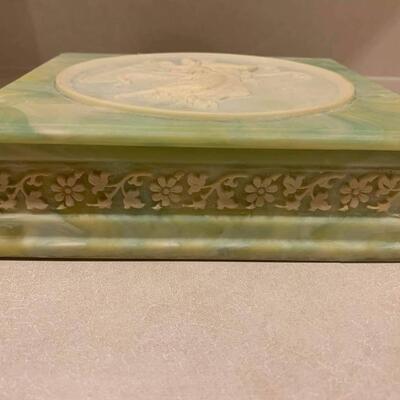Incolay green/white stone jewelry box made in the USA