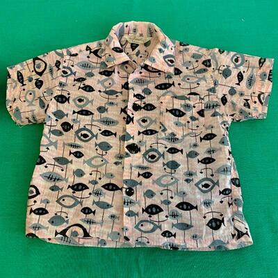 LOT 305 VINTAGE 1950S BOYS COOL DADDY-O PINK GRAY & BLACK MODERNIST FISH PRINT SPORTSWEAR SET 