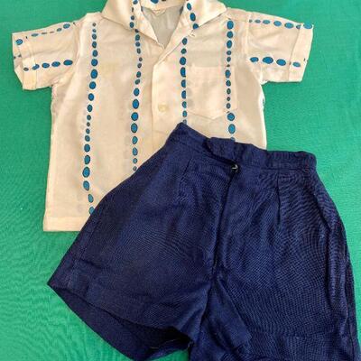 LOT 306 VINTAGE BOYS 1950S 2 PC SHORTS SET 