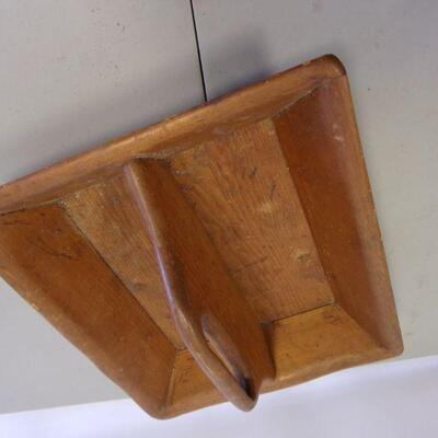 Lot 25 - Wooden Carrying Container 