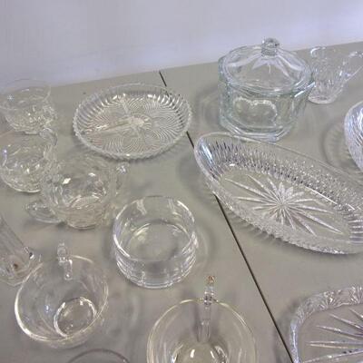 Lot 32 - Crystal Serving Dishes 