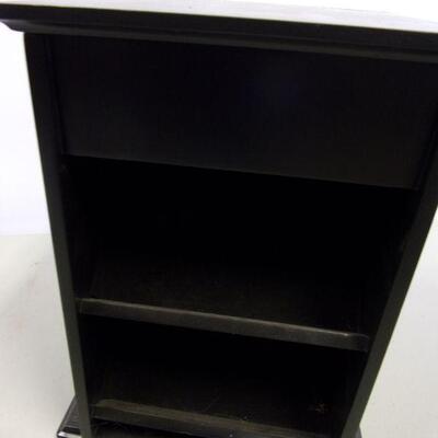 Lot 35 - Lori Greiner Cellphone Plus Charging Station