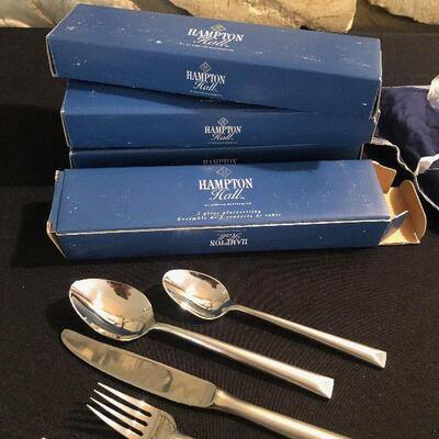 #80 Hampton Hall NEW 5 pieces each for service for 4 Stainless 