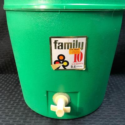 Vintage “Family 10” 9.4 L Water Dispenser Lime Green 1970s