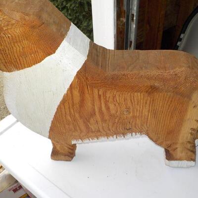 Hand Carved Collie / one piece.