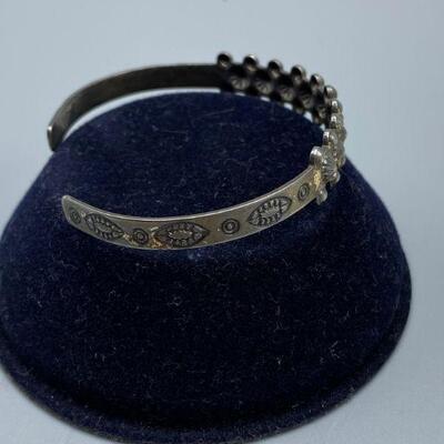Vintage Southwestern Jewelry Set Pin, Earrings, Cuff Bracelet YD#011-1120-00122