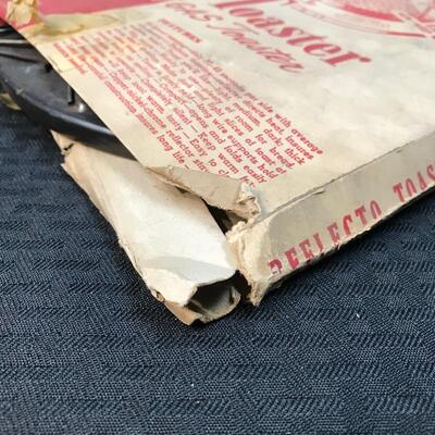 Vintage â€œReflecto Toasterâ€ w. Box