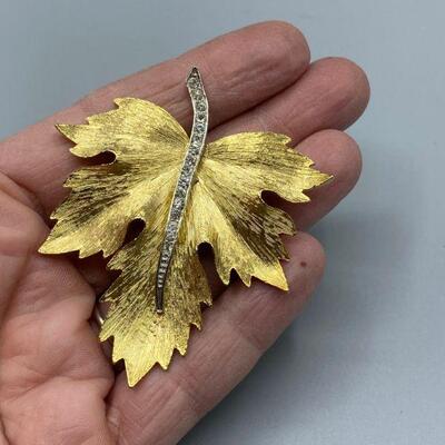 Textured Gold Tone Leaf with Rhinestones Pin YD#011-1120-00141