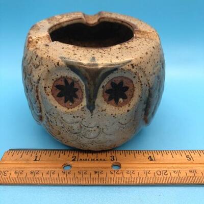 Vintage Owl Pottery Ash Tray 