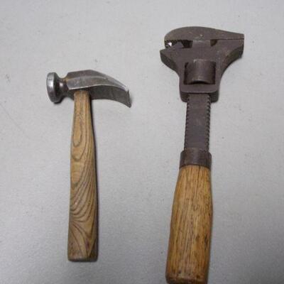 Lot 69 - Vintage Steel Drop Forged Champion Cobbler Shoemaker Hammer 