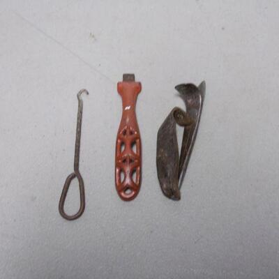 Lot 71 - Vintage Hand Tools