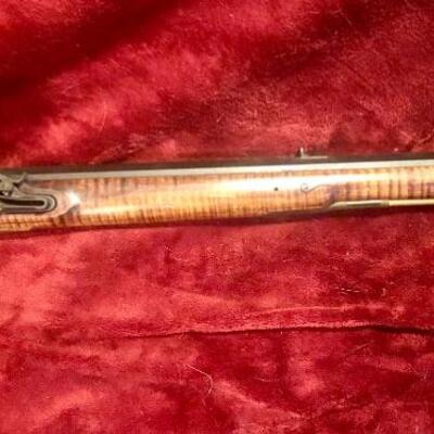 Beautiful unmarked Kentucky long rifle