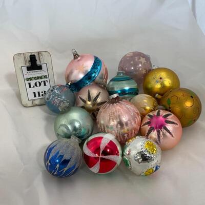 (113) Vintage | Fourteen Stunning Christmas Ornaments