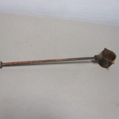 Lot 86 - Vintage Hot Lead Smith's Ladle 