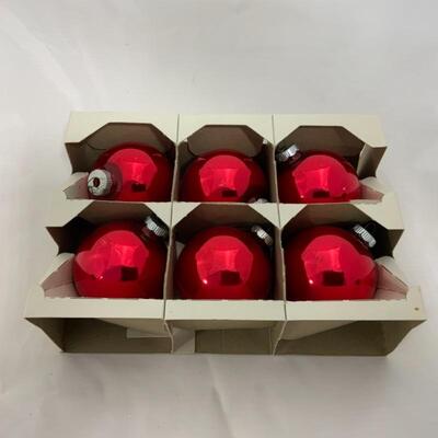 (120) Vintage | Eighteen Red Shiny Brite Ornaments