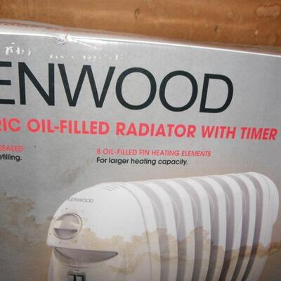 Kenwood Portable self contain Oil heater. New.