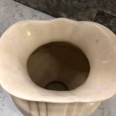 L27: Pottery Vase