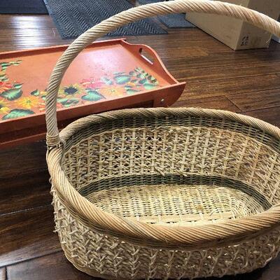 L51: Large Basket and Handpainted Tray