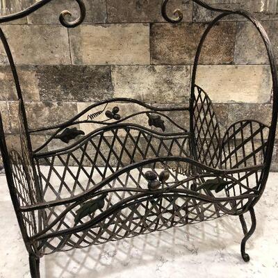L52: Metal Magazine Rack and Stone Plaque