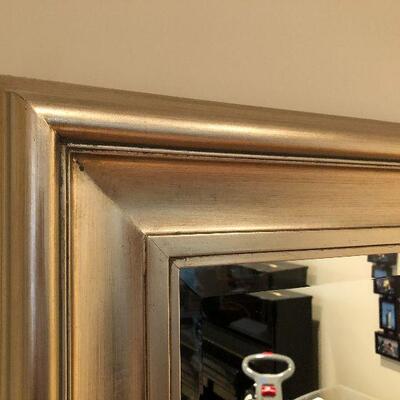 L64: Beautiful Silver Mirror