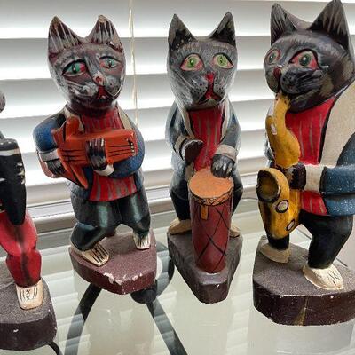 L65: Handcarved & Painted Jazz Cats