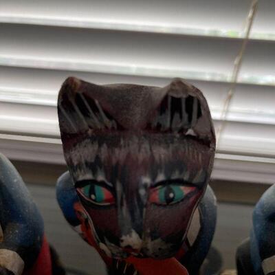 L65: Handcarved & Painted Jazz Cats