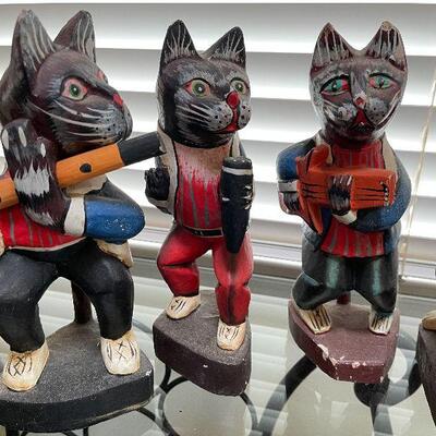 L65: Handcarved & Painted Jazz Cats