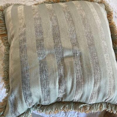 L72: Patchwork Twin Bedding