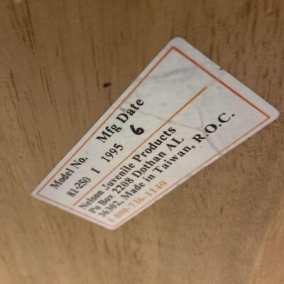 L89: Wood Rocking Chair