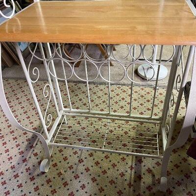 L93: Bakers Rack