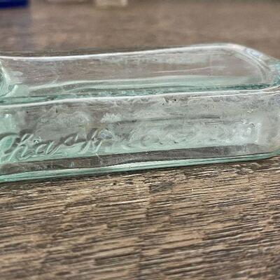 L124: Collection of Small Bottles