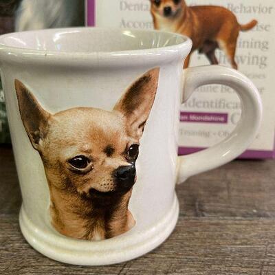 L127: Chihuahua Book Taco Bell Dog